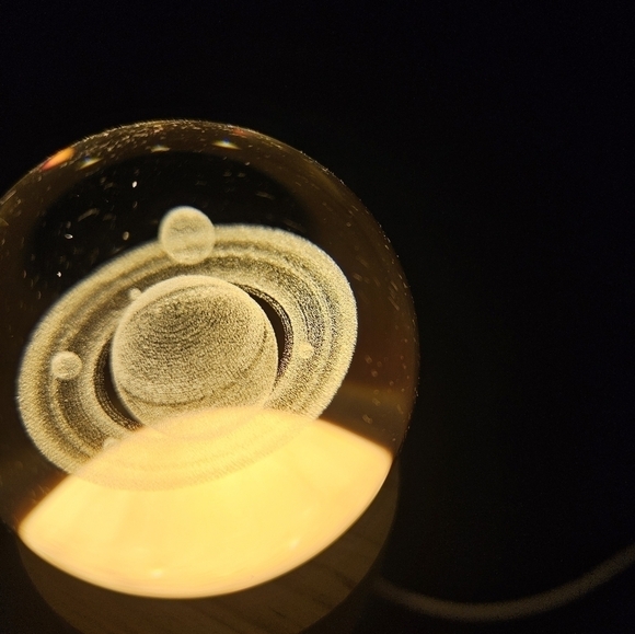 Saturn night light with wood bass. Please read the details. - Picture 3 of 4